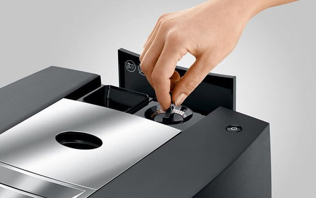 JURA J8 (EA) MIDNIGHT SILVER