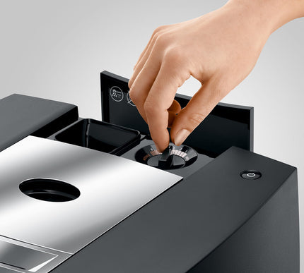 JURA J8 (EA) MIDNIGHT SILVER