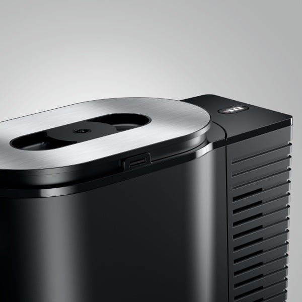 Brúkt - JURA COOL CONTROL 2,5 LITER – SORT