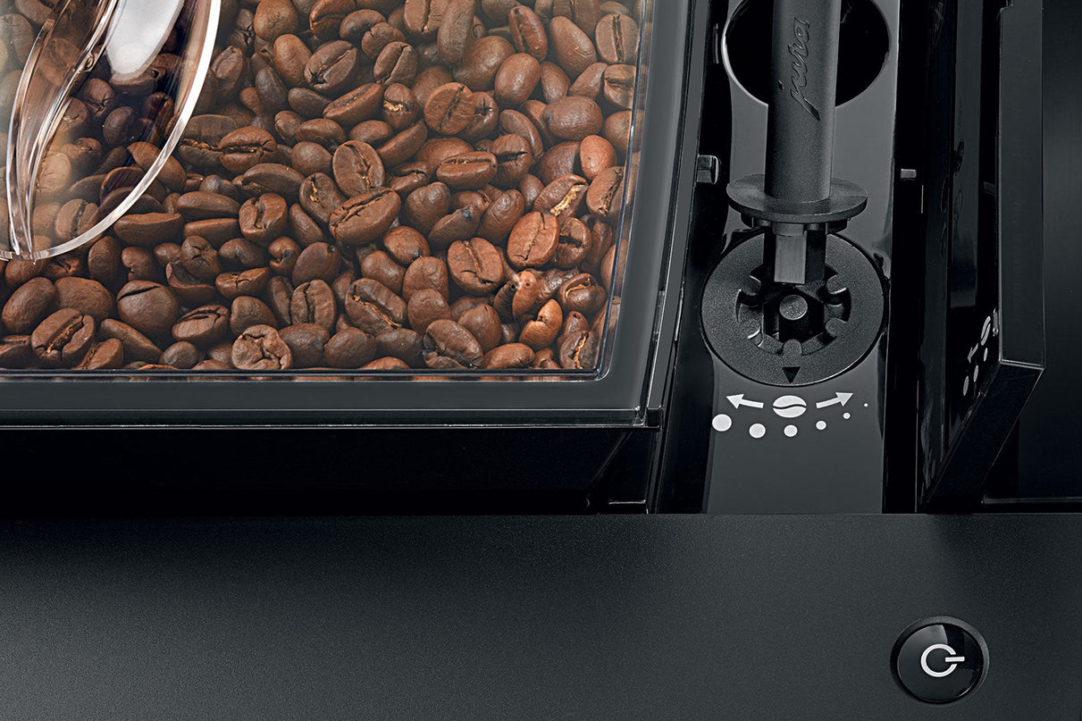 REFURBISHED JURA X6 (EA) DARK INOX PROFESSIONAL (80 KOPPER PR. DAG) - PROFESSIONEL KVÆRN